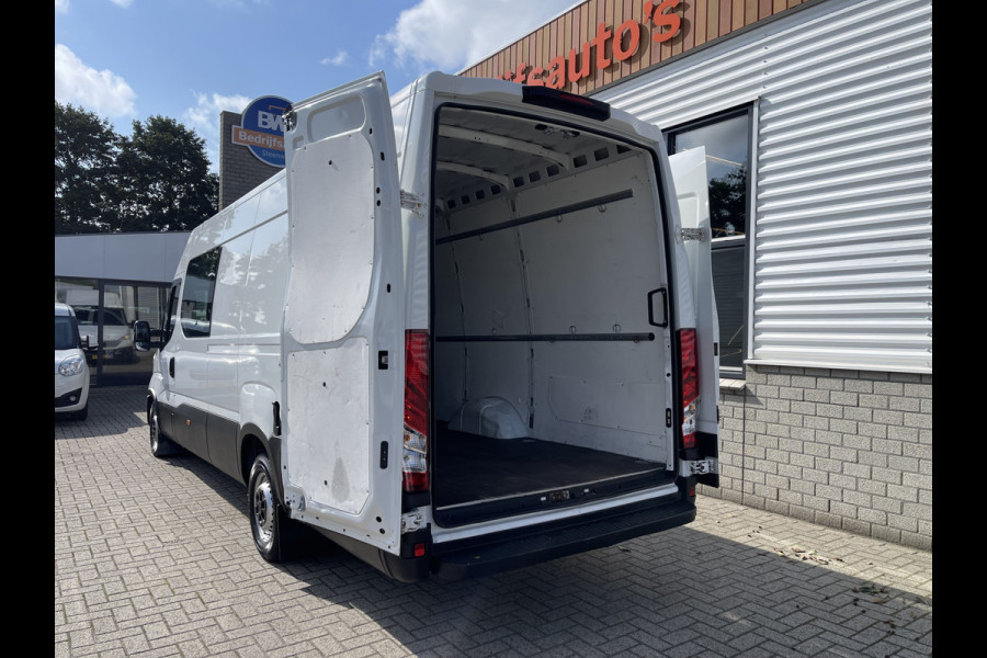 Iveco Daily 35S16V 2.3 410 L4H2 DC 7 persoons / ideaal voor motorsport camper / lease vanaf € 536 / mag 3500 kg trekken / climate control / euro 6 diesel / 270 graden achterdeuren !