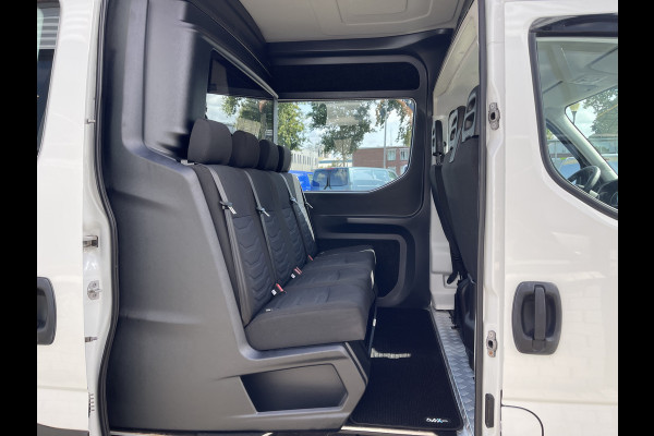 Iveco Daily 35S16V 2.3 410 L4H2 DC 7 persoons / ideaal voor motorsport camper / lease vanaf € 536 / mag 3500 kg trekken / climate control / euro 6 diesel / 270 graden achterdeuren !