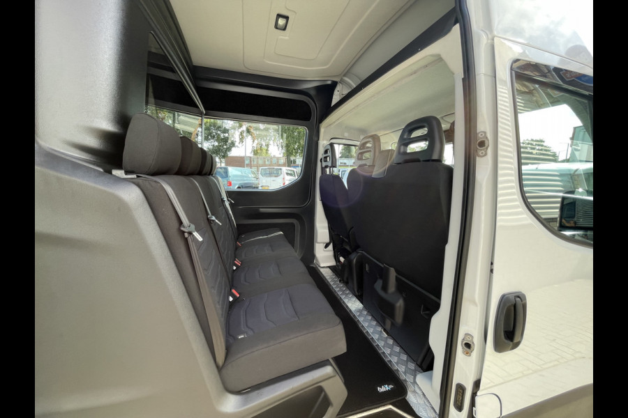 Iveco Daily 35S16V 2.3 410 L4H2 DC 7 persoons / ideaal voor motorsport camper / lease vanaf € 536 / mag 3500 kg trekken / climate control / euro 6 diesel / 270 graden achterdeuren !