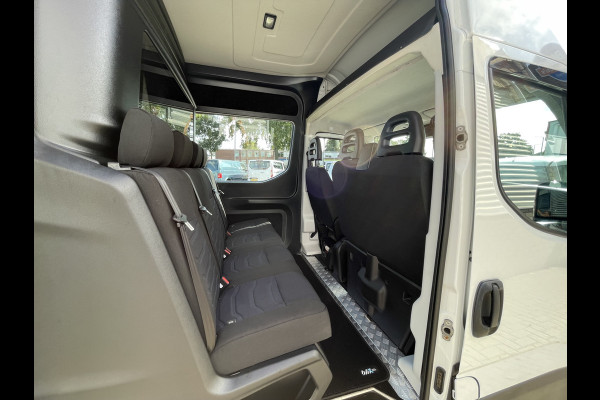 Iveco Daily 35S16V 2.3 410 L4H2 DC 7 persoons / ideaal voor motorsport camper / lease vanaf € 536 / mag 3500 kg trekken / climate control / euro 6 diesel / 270 graden achterdeuren !