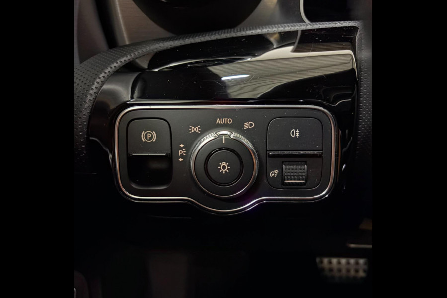 Mercedes-Benz CLA-Klasse 200 Advantage AMG-pakket Camera Mercedes-Benz CLA-Klasse 200 Advantage AMG-pakket Camera