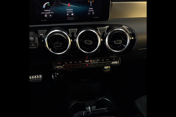 Mercedes-Benz CLA-Klasse 200 Advantage AMG-pakket Camera Mercedes-Benz CLA-Klasse 200 Advantage AMG-pakket Camera