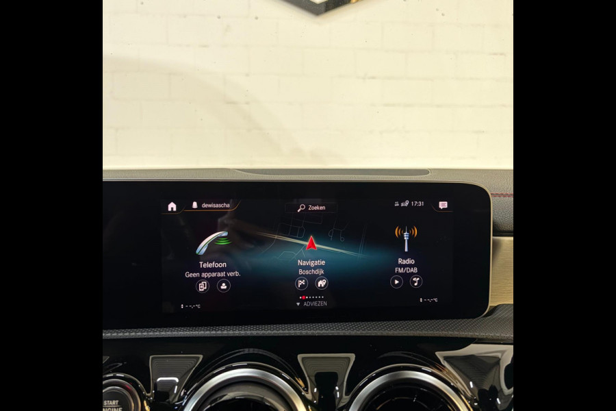 Mercedes-Benz CLA-Klasse 200 Advantage AMG-pakket Camera Mercedes-Benz CLA-Klasse 200 Advantage AMG-pakket Camera