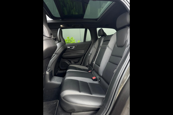 Volvo V60 2.0 T8 TE AWD R-Des. 392pk PANO CR CONTROL NAVI ECC