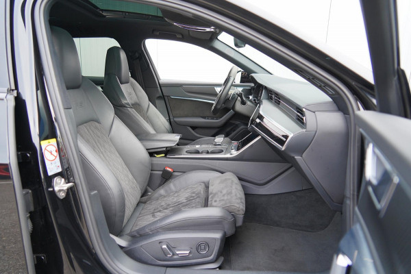 Audi RS6 Avant TFSI quattro / ABT uitlaat / RS dynamic pack / Vierwielsturing / 23 Inch LMV / Incl. BTW / Luchtvering / Pano / B&O