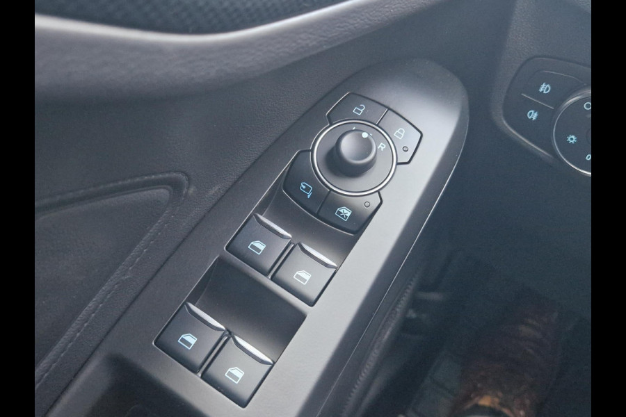 Ford Focus 1.0 EcoBoost Hybrid ST Line X | Winterpack | Automaat | 12.3 inch Digital Cockpit | Achteruitrijcamera | Draadloos opladen | Keyless Entry |