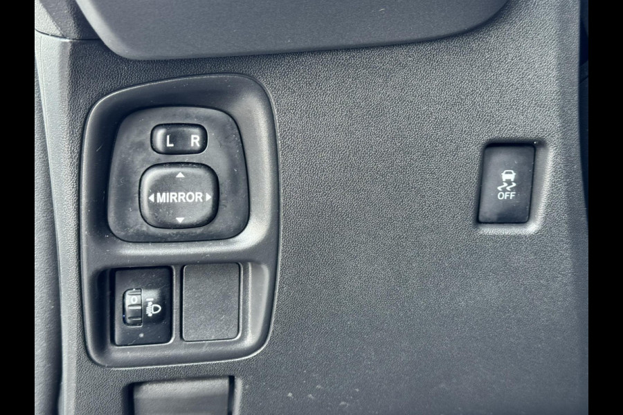 Toyota Aygo 1.0 VVT-i x-play Airco Achteruitrijcamera Apple Carplay / Android Auto Elektrisch bedienbare ramen