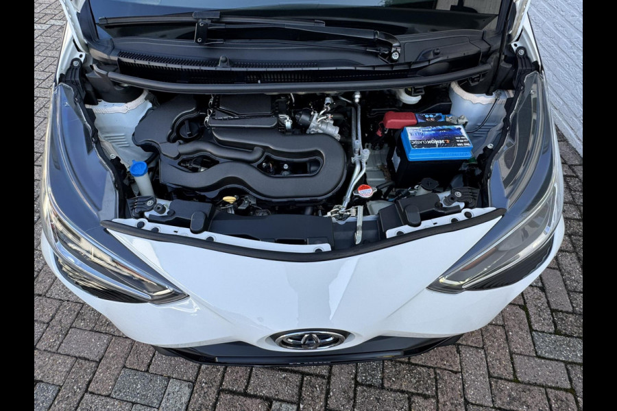 Toyota Aygo 1.0 VVT-i x-play Airco Achteruitrijcamera Apple Carplay / Android Auto Elektrisch bedienbare ramen