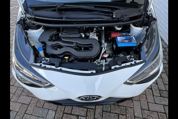 Toyota Aygo 1.0 VVT-i x-play Airco Achteruitrijcamera Apple Carplay / Android Auto Elektrisch bedienbare ramen