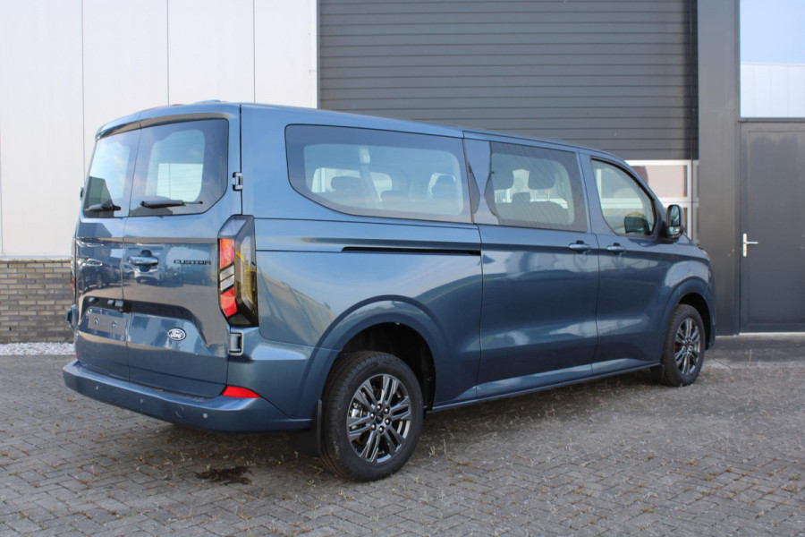 Ford Transit Custom 340 2.5 PHEV L2H1 Limited 233pk | Incl. BTW/BPM | Kombi | Dubbele zijschuifdeur | Privacy Glass | Inklapbare trekhaak | 17 inch lichtmetalen velgen | Driver Assistance Pack Premium | Verwarmbaar stuurwiel