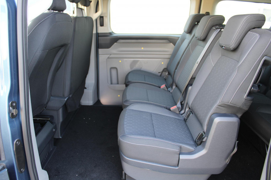 Ford Transit Custom 340 2.5 PHEV L2H1 Limited 233pk | Incl. BTW/BPM | Kombi | Dubbele zijschuifdeur | Privacy Glass | Inklapbare trekhaak | 17 inch lichtmetalen velgen | Driver Assistance Pack Premium | Verwarmbaar stuurwiel