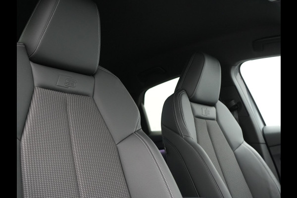 Audi Q4 e-tron Sportback 35 2 x S Line 170pk Dealer O.H INCL BTW | Lederen Sportstoelen | 20"L.M | Apple Carplay | Black Optic | Sfeerverlichting | Virtual |
