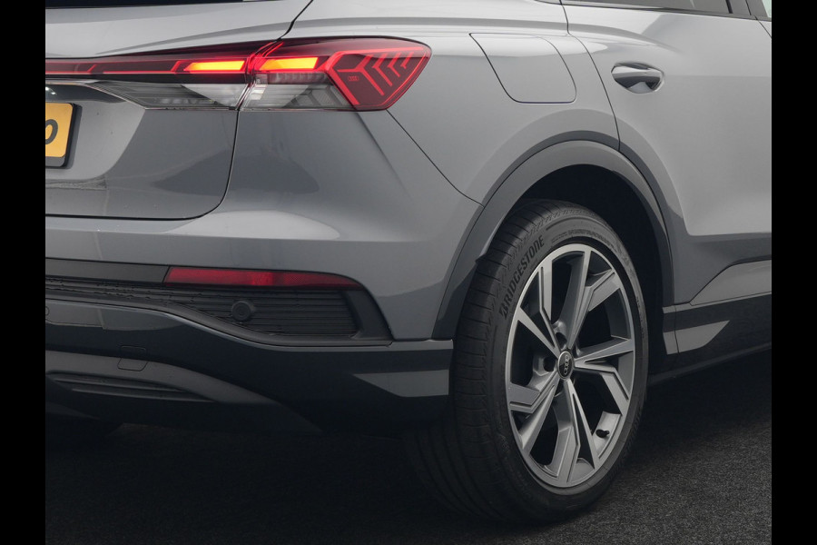 Audi Q4 e-tron Sportback 35 2 x S Line 170pk Dealer O.H INCL BTW | Lederen Sportstoelen | 20"L.M | Apple Carplay | Black Optic | Sfeerverlichting | Virtual |