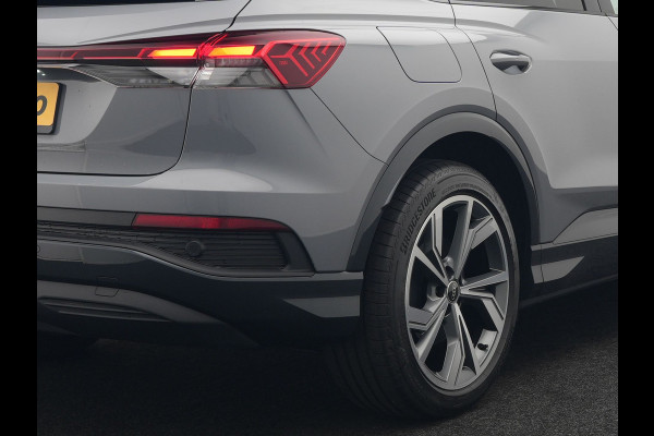Audi Q4 e-tron Sportback 35 2 x S Line 170pk Dealer O.H INCL BTW | Lederen Sportstoelen | 20"L.M | Apple Carplay | Black Optic | Sfeerverlichting | Virtual |