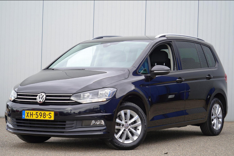 Volkswagen Touran 1.4 TSI Comfortline Business 7p / Navigatie / Camera / Trekhaak / 111dkm NAP / 2e Eigenaar
