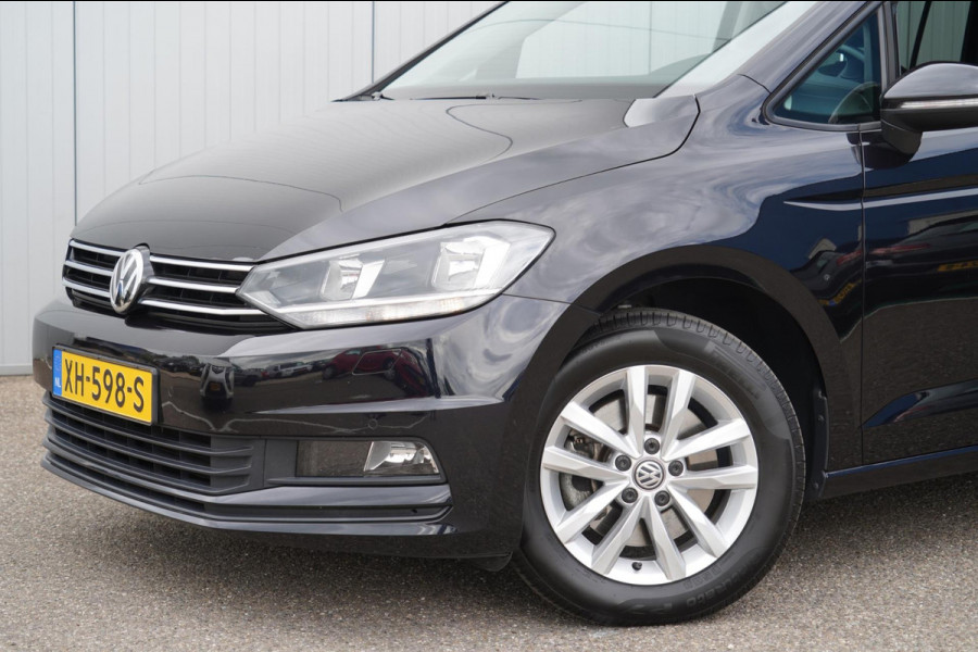 Volkswagen Touran 1.4 TSI Comfortline Business 7p / Navigatie / Camera / Trekhaak / 111dkm NAP / 2e Eigenaar