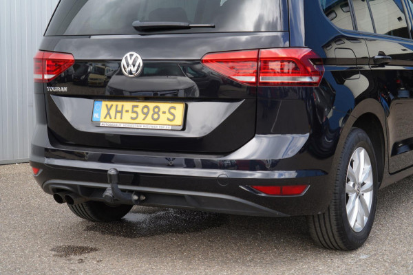 Volkswagen Touran 1.4 TSI Comfortline Business 7p / Navigatie / Camera / Trekhaak / 111dkm NAP / 2e Eigenaar