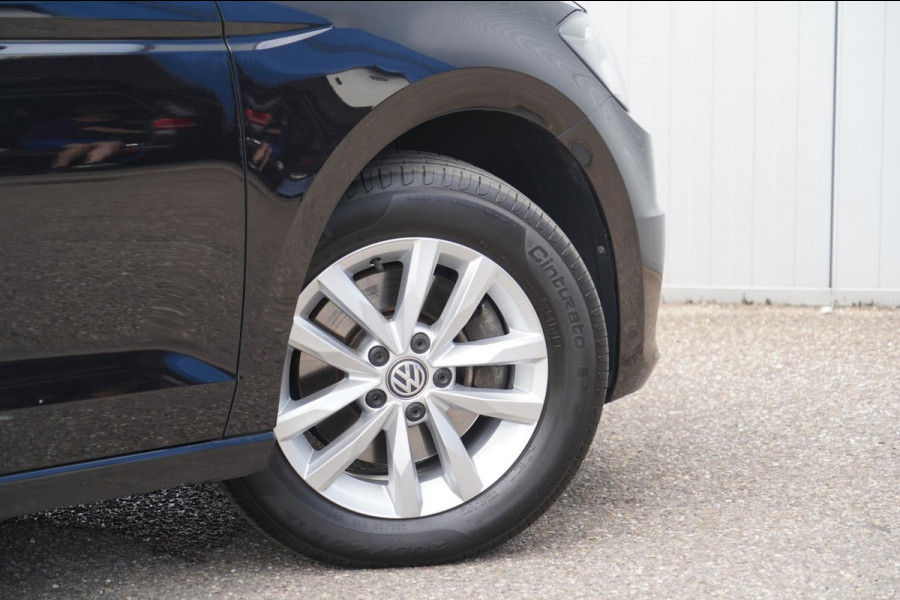 Volkswagen Touran 1.4 TSI Comfortline Business 7p / Navigatie / Camera / Trekhaak / 111dkm NAP / 2e Eigenaar