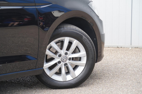 Volkswagen Touran 1.4 TSI Comfortline Business 7p / Navigatie / Camera / Trekhaak / 111dkm NAP / 2e Eigenaar