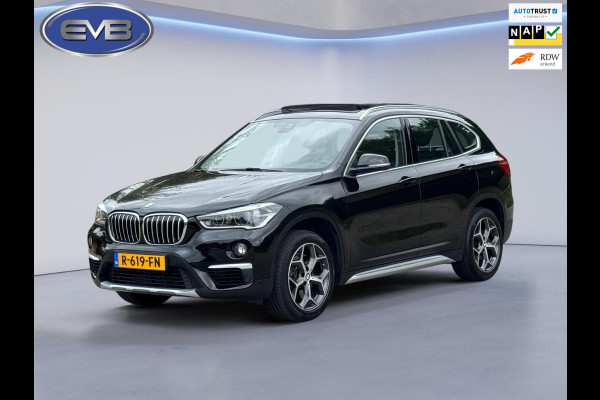 BMW X1 SDrive20i 192 pk High Executive, panoramadak, trekhaak, 1/2 lederen sportinterieur