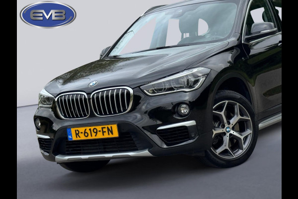 BMW X1 SDrive20i 192 pk High Executive, panoramadak, trekhaak, 1/2 lederen sportinterieur