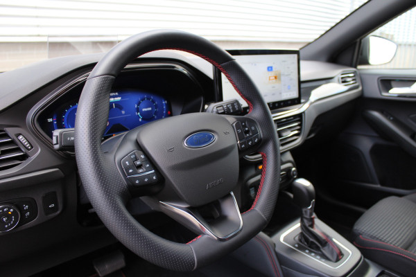 Ford FOCUS Wagon 1.0 EcoBoost Hybrid ST Line X | Trekhaak | Head-Up | BLIS | Camera | Navigatie
