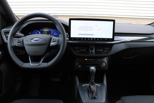 Ford FOCUS Wagon 1.0 EcoBoost Hybrid ST Line X | Trekhaak | Head-Up | BLIS | Camera | Navigatie