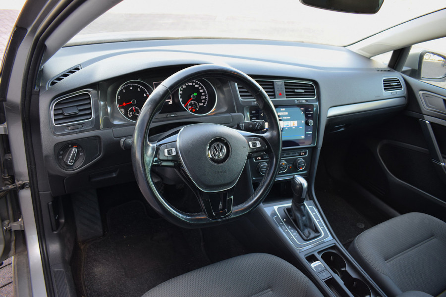 Volkswagen GOLF Variant 1.5 TSI Comfortline Business | DSG | Apple CarPlay | Stoelverw. | Camera