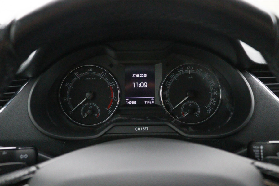 Škoda Octavia Combi 1.5 TSI SPORT*AUTOMAAT*CRUISE*CARPLAY*ECC*HAAK*NAV