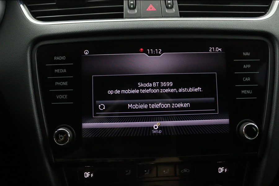 Škoda Octavia Combi 1.5 TSI SPORT*AUTOMAAT*CRUISE*CARPLAY*ECC*HAAK*NAV