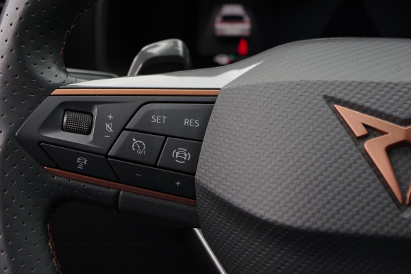 CUPRA Formentor 1.4 e-Hybrid 204 PK BNS, Adap. Cruise Control, Camera, Sfeerverlichting, LED