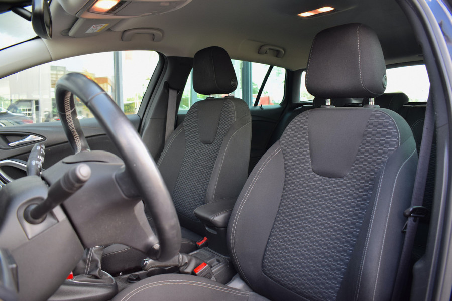 Opel Astra Sports Tourer 1.0 Turbo 120 Jaar Edition | Trekhaak | Apple CarPlay | Climate | Cruise