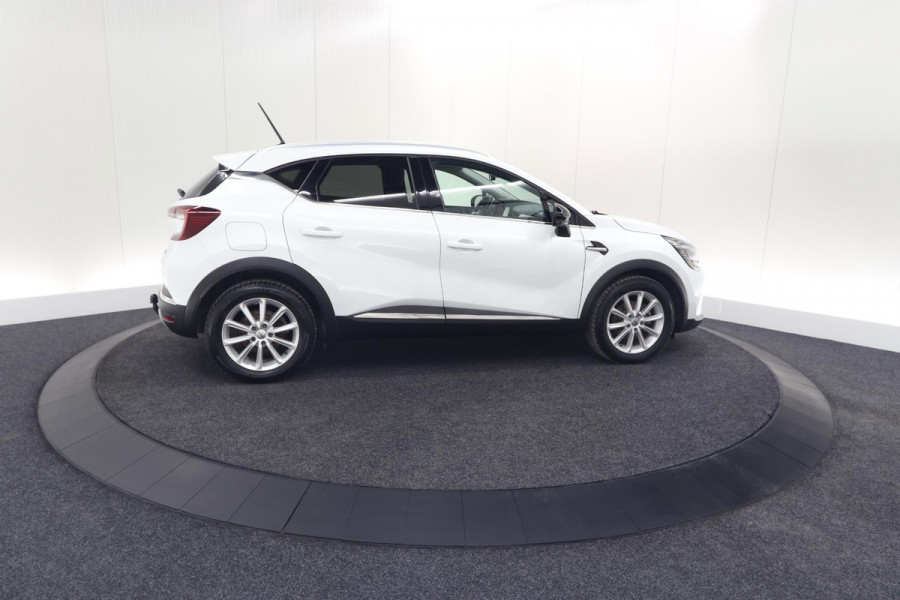 Renault Captur 1.6 E-Tech Plug-in Hybrid 160 Intens | Trekhaak | Camera | Navigatie | Parkeersensoren | Pack Winter
