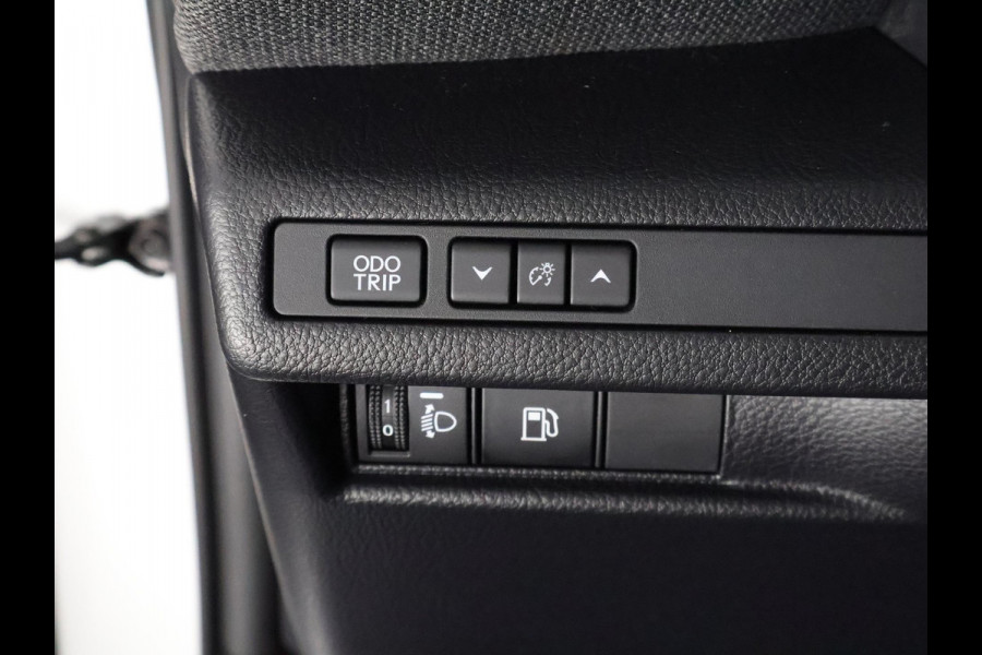 Lexus LBX BUSINESSLINE BI-TONE GARANTIE 2035 ! BI-TONE PRO LINE-PACK. BSM. PDC V+A STUUR/STOEL VERWARMING