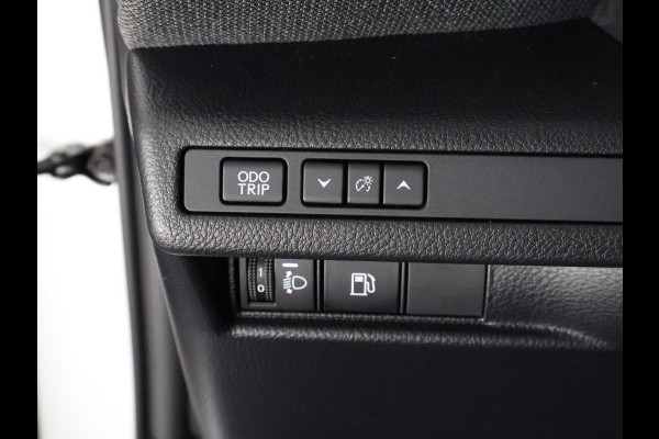 Lexus LBX BUSINESSLINE BI-TONE GARANTIE 2035 ! BI-TONE PRO LINE-PACK. BSM. PDC V+A STUUR/STOEL VERWARMING