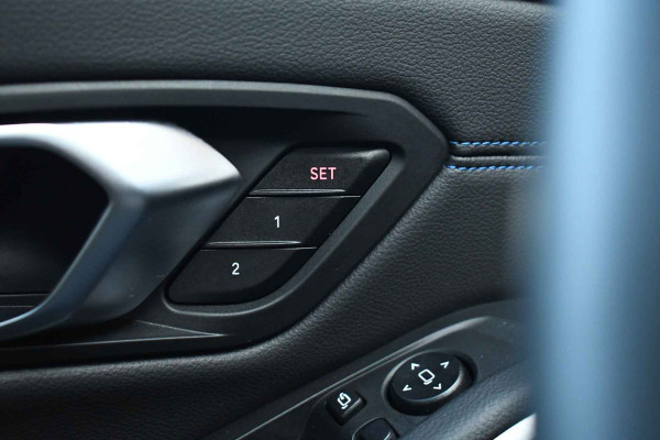 BMW 3 Serie Touring 330e xDrive M-Sport Pro LCI Dravitgrau Pano HUD el-zetels 19inch
