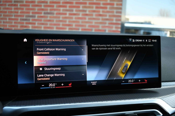 BMW 3 Serie Touring 330e xDrive M-Sport Pro LCI Dravitgrau Pano HUD el-zetels 19inch