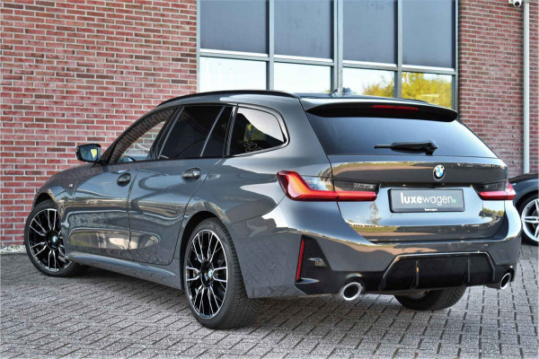 BMW 3 Serie Touring 330e xDrive M-Sport Pro LCI Dravitgrau Pano HUD el-zetels 19inch