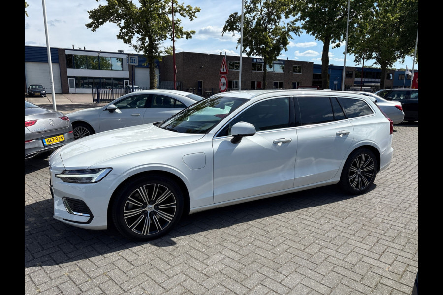 Volvo V60 2.0 T6 Recharge AWD Business Pro/leer/trekhaak/camera/navi/orig ned