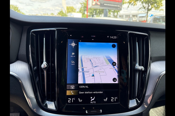 Volvo V60 2.0 T6 Recharge AWD Business Pro/leer/trekhaak/camera/navi/orig ned