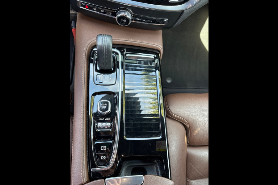 Volvo V60 2.0 T6 Recharge AWD Business Pro/leer/trekhaak/camera/navi/orig ned