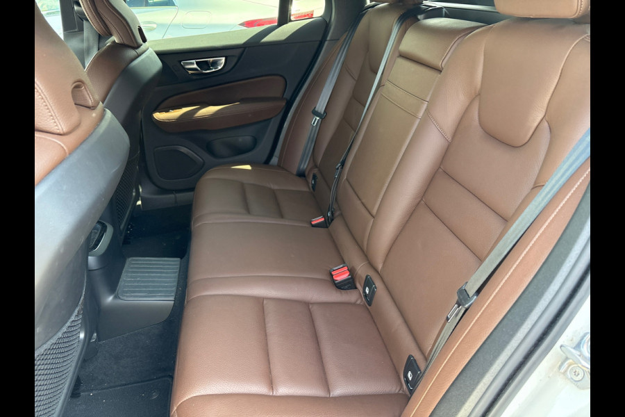 Volvo V60 2.0 T6 Recharge AWD Business Pro/leer/trekhaak/camera/navi/orig ned