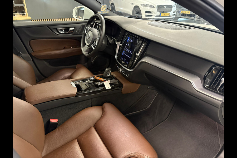 Volvo V60 2.0 T6 Recharge AWD Business Pro/leer/trekhaak/camera/navi/orig ned