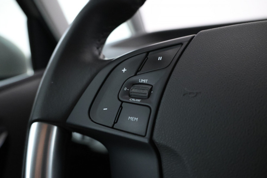 Citroën Grand C4 Spacetourer 1.5 BlueHDI Shine Navigatie, Airco, Bleutooth