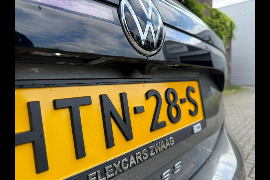 Volkswagen T-Cross 1.0 TSI Life United - Camera - Parkeerhulp - Climate - Navi - Cruise