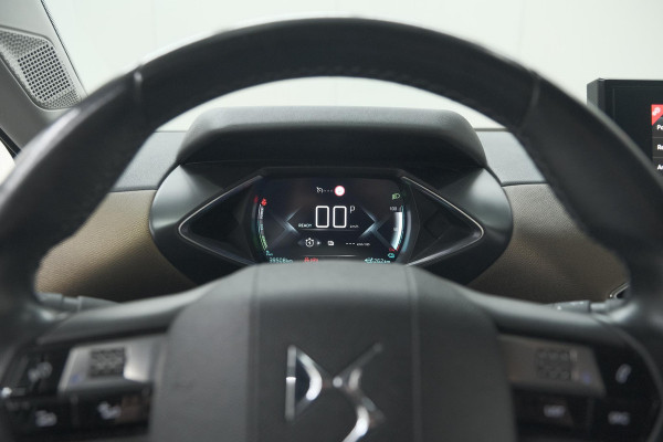 DS DS 3 Crossback E-Tense So Chic 50 kWh | 3 Fase | Camera | Dodehoekdetectie | Apple Carplay