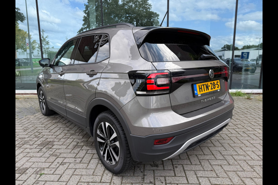 Volkswagen T-Cross 1.0 TSI Life United - Camera - Parkeerhulp - Climate - Navi - Cruise