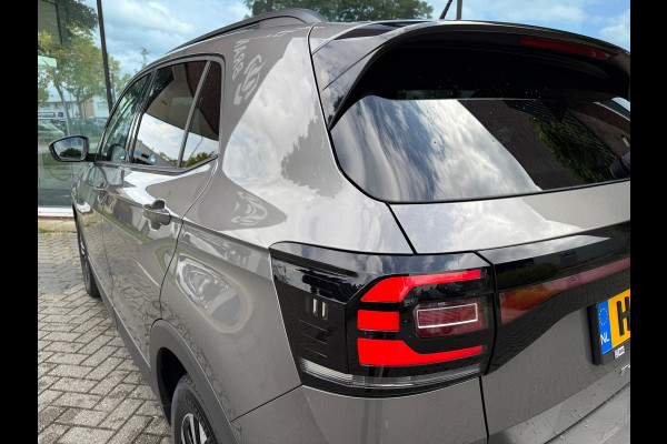 Volkswagen T-Cross 1.0 TSI Life United - Camera - Parkeerhulp - Climate - Navi - Cruise