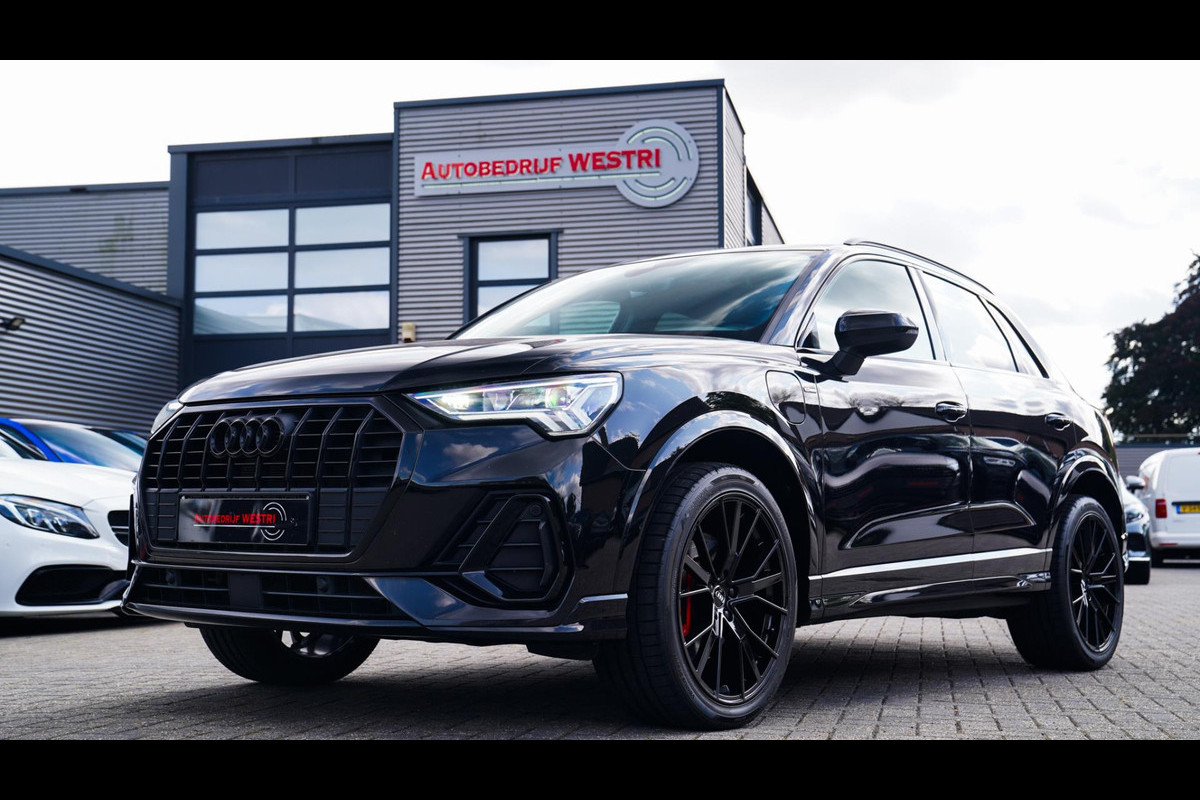 Audi Q3 45 TFSI e Business Edition | Sonos | Camera | Stuurwielverwarming Audi Q3 45 TFSI e Business Edition | Sonos | Camera | Stuurwielverwarming