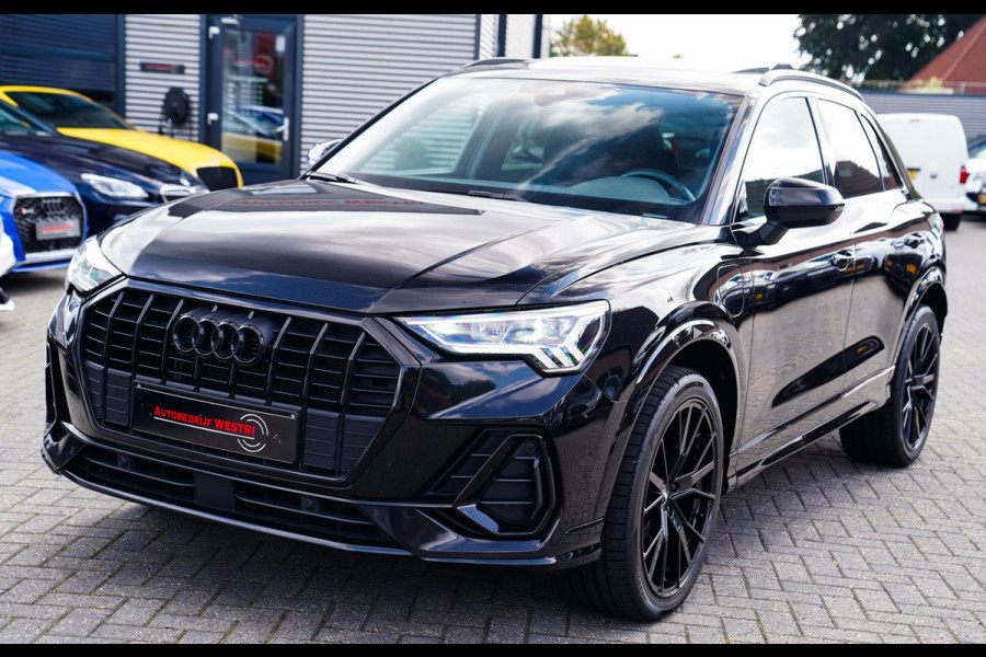 Audi Q3 45 TFSI e Business Edition | Sonos | Camera | Stuurwielverwarming